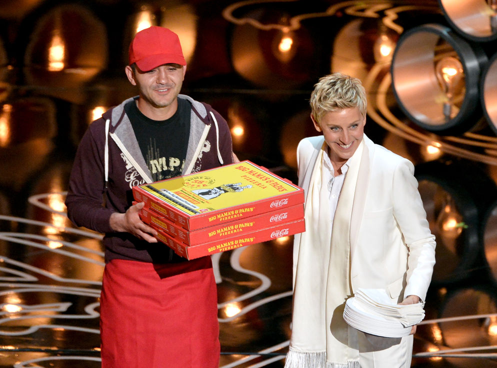 Repartidor de pizza de los Oscar recibió propina de mil dólares