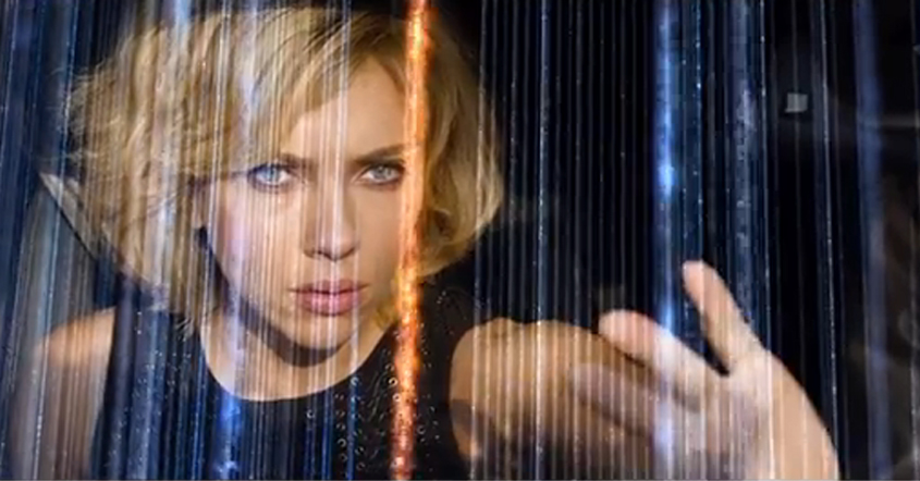 Scarlett Johansson es una mujer con súper poderes en ‘Lucy’