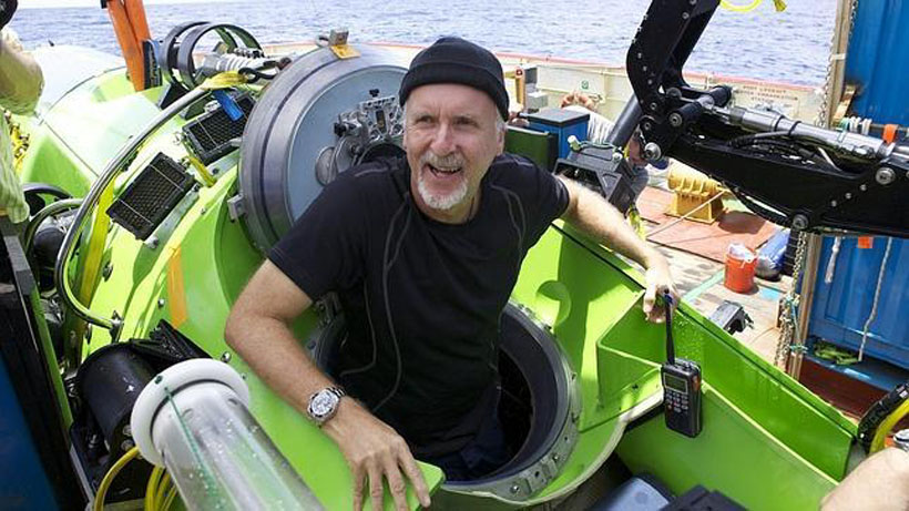 Mientras ‘Avatar’ espera James Cameron va al mar