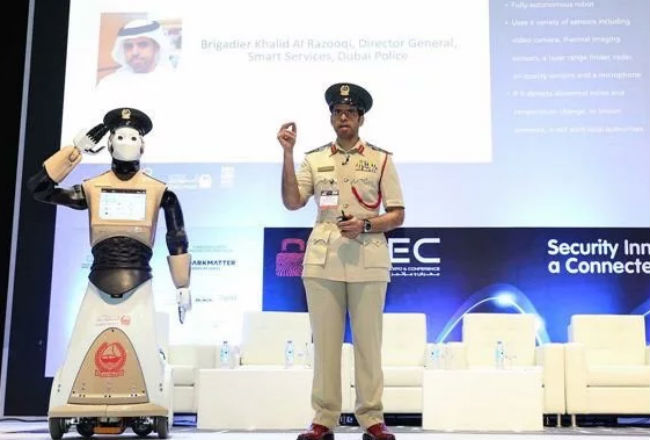 RoboCop llega a Dubai para impartir justicia